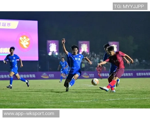 飞吧足球追逐梦想的青春故事与激情碰撞的运动盛宴